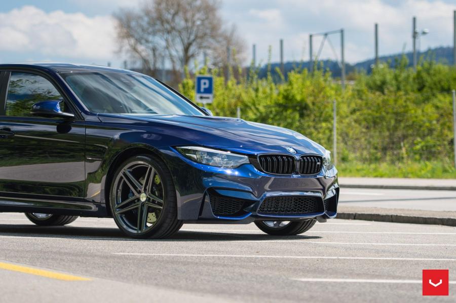 Детали экстерьера BMW M3 Sedan on Vossen Wheels (VFS5) 2017 года  (фото 27 из 27)